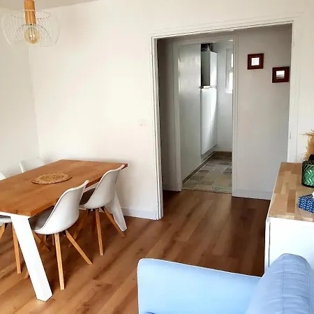 Paroga - Familial A 100 M De La - 2 - Wi-fi Fibre Apartamento *